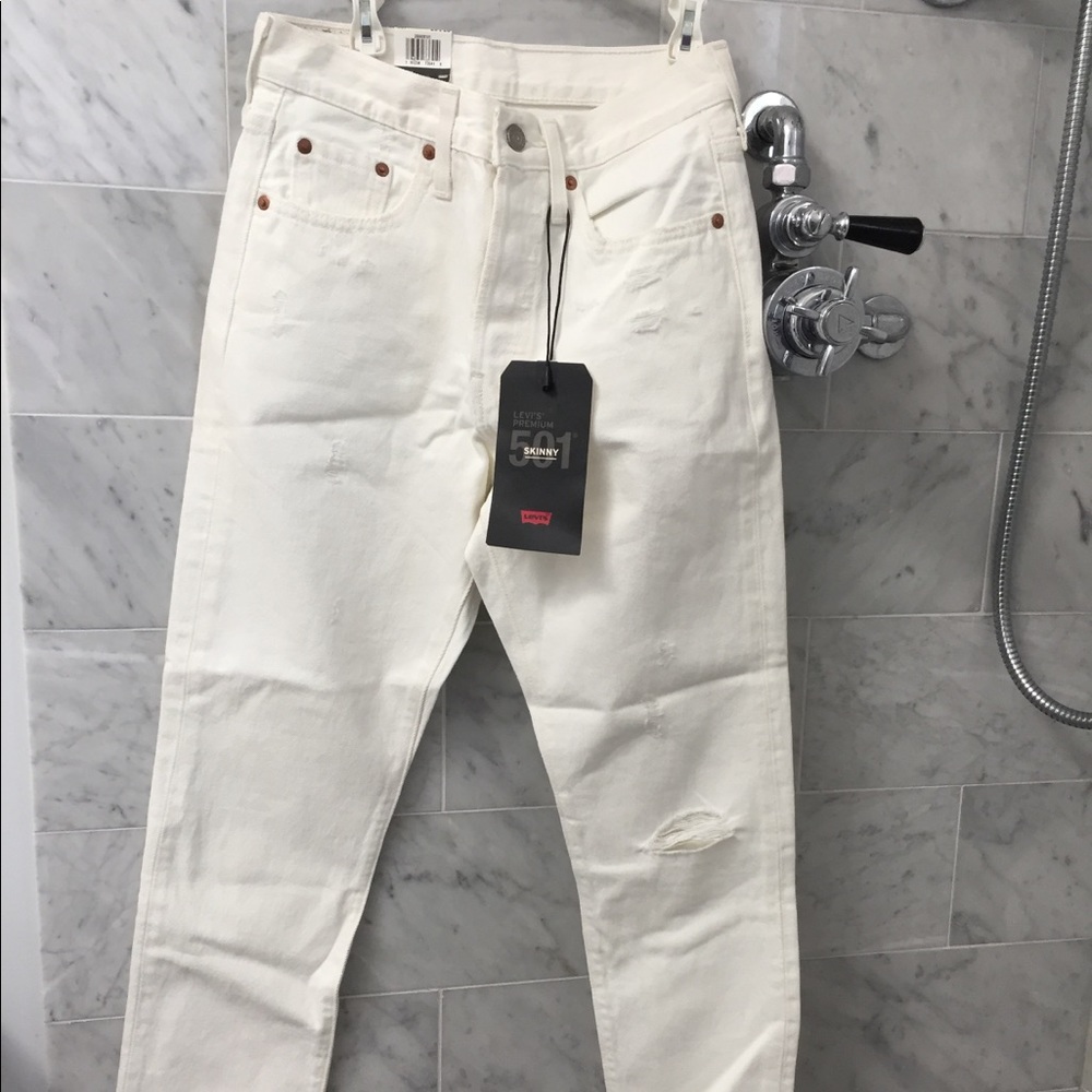 100% cotton Levis NWT